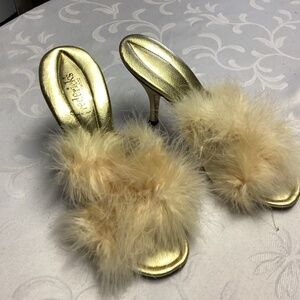 Frederick’s of Hollywood vintage silver fluffy fur slippers